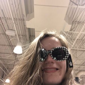 Meet your Posher, Kaitlin